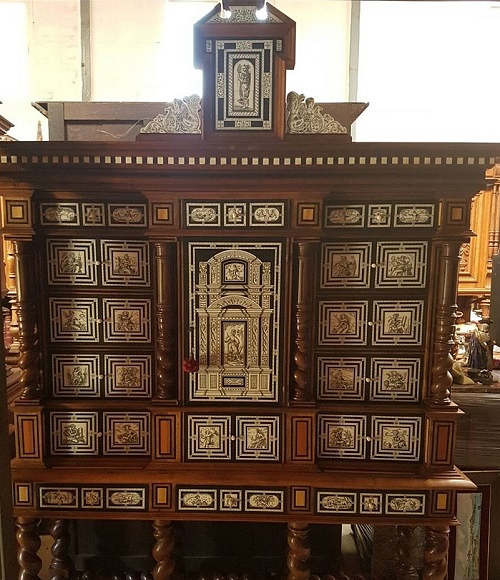 Cesar Antig&uuml;edades 3