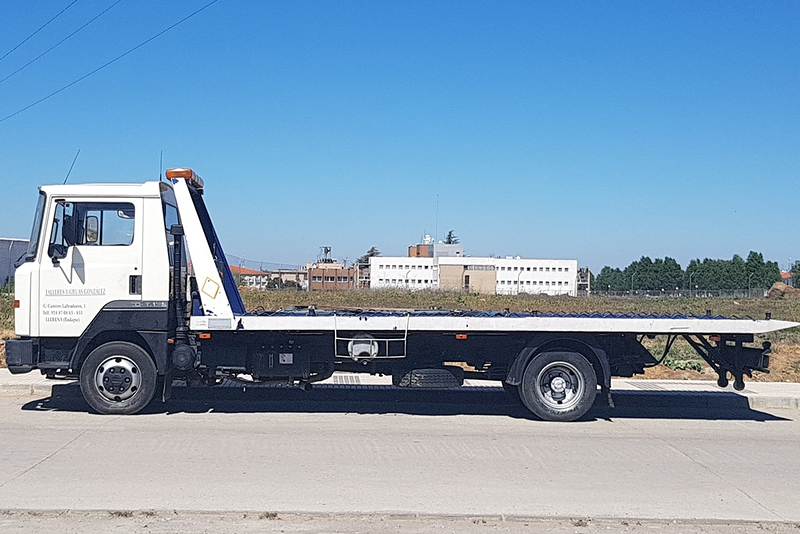 Talleres Y Grúas González Llerena
