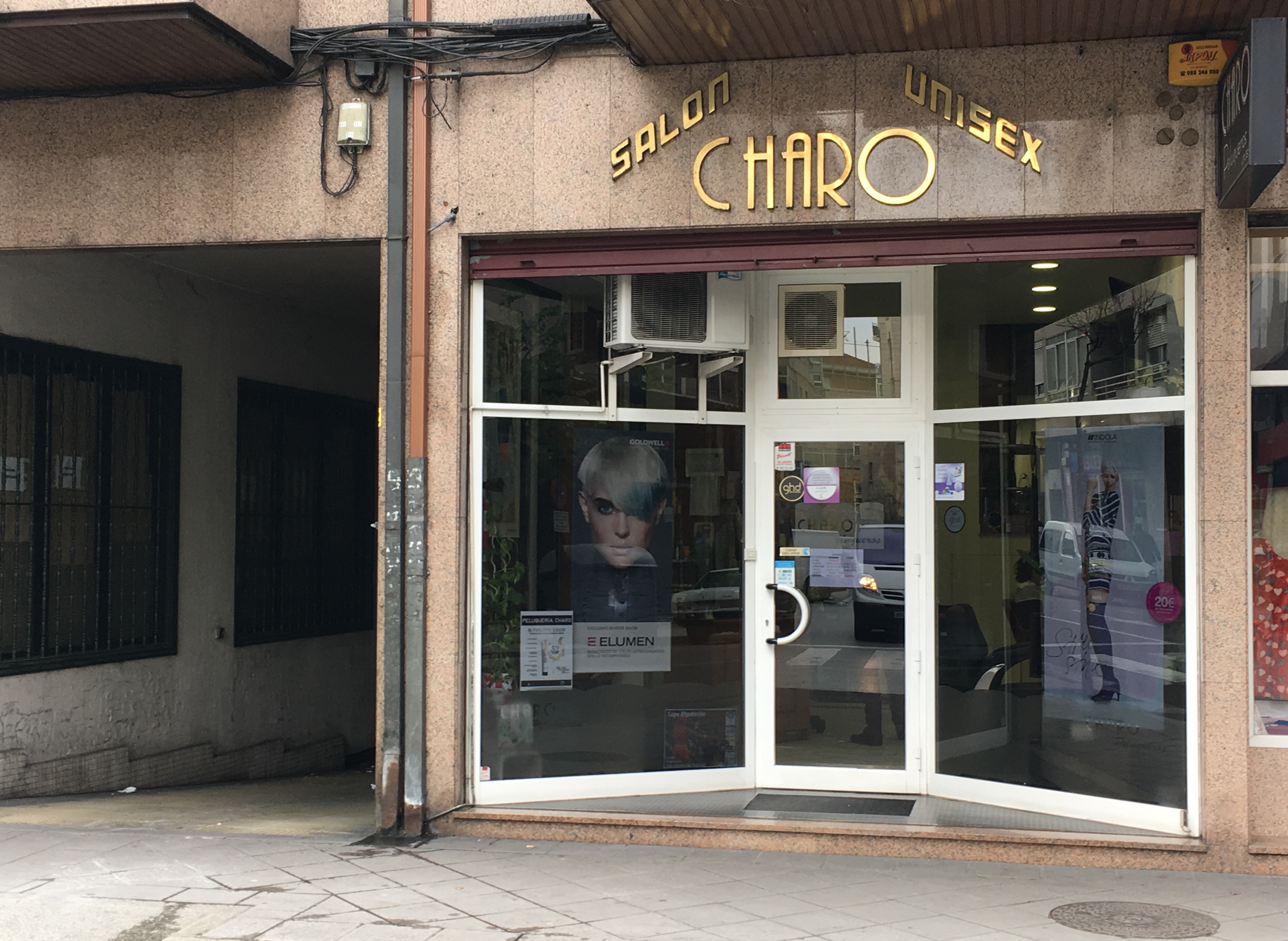 Charo Peluqueros Ourense