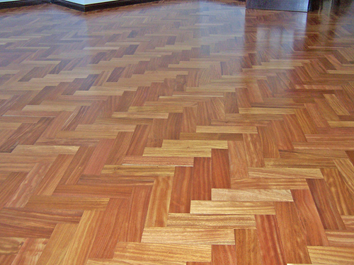 V&aacute;zquez B&uacute;a PAVIMENTOS DE MADERA: SUMINISTROS E INSTALACIONES