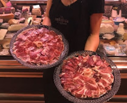 La Xartcuteria de la Sònia CHARCUTERIAS Y SALCHICHERIAS La Xartcuteria de la Sònia CHARCUTERIAS Y SALCHICHERIAS