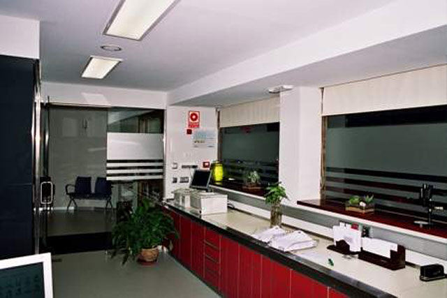 Laboratorio De Análisis Clínicos Hermosín 8