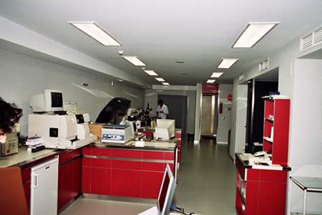 Laboratorio De Análisis Clínicos Hermosín 9