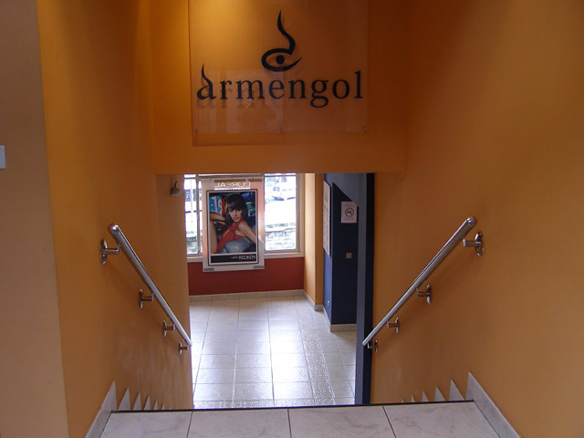 Centro Armengol ACADEMIAS DE PELUQUERIA Y ESTETICA