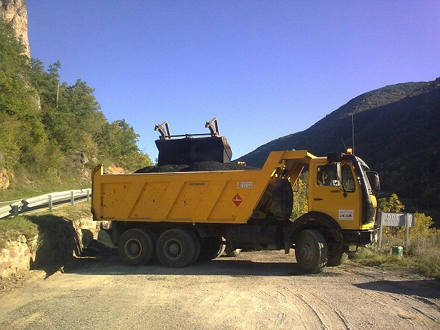 Transports I Excavacions Llu&iacute;s Llad&oacute; EXCAVACIONES