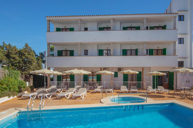 Hotel Ses Puntetes 12