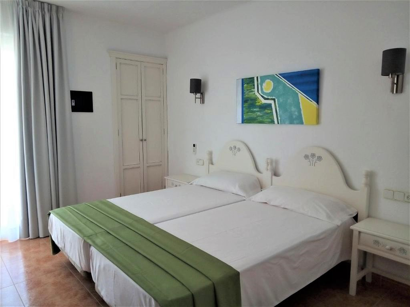 Hotel Ses Puntetes 24