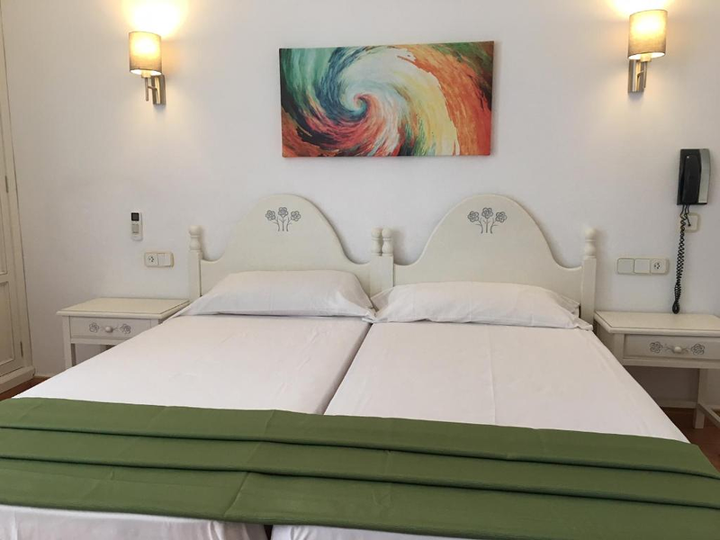 Hotel Ses Puntetes 23